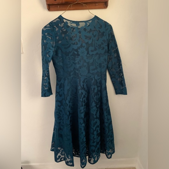 Chicwish Midi Dress - Picture 5 of 5